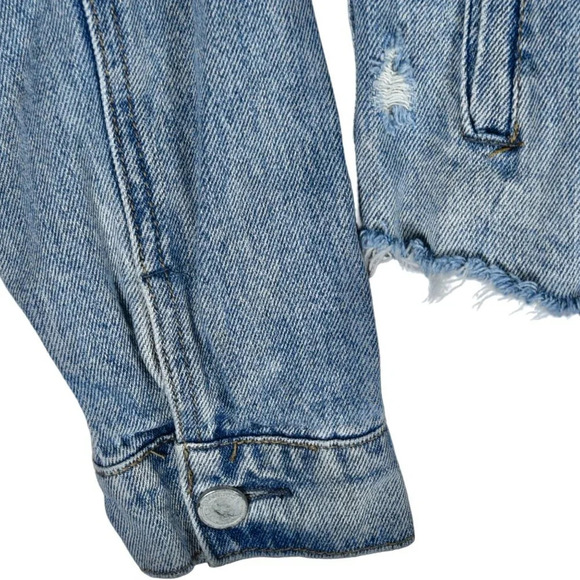 Blank NYC || Denim Jean Jacket Cropped Hem Classic Trucker Size Large - Picture 3 of 14